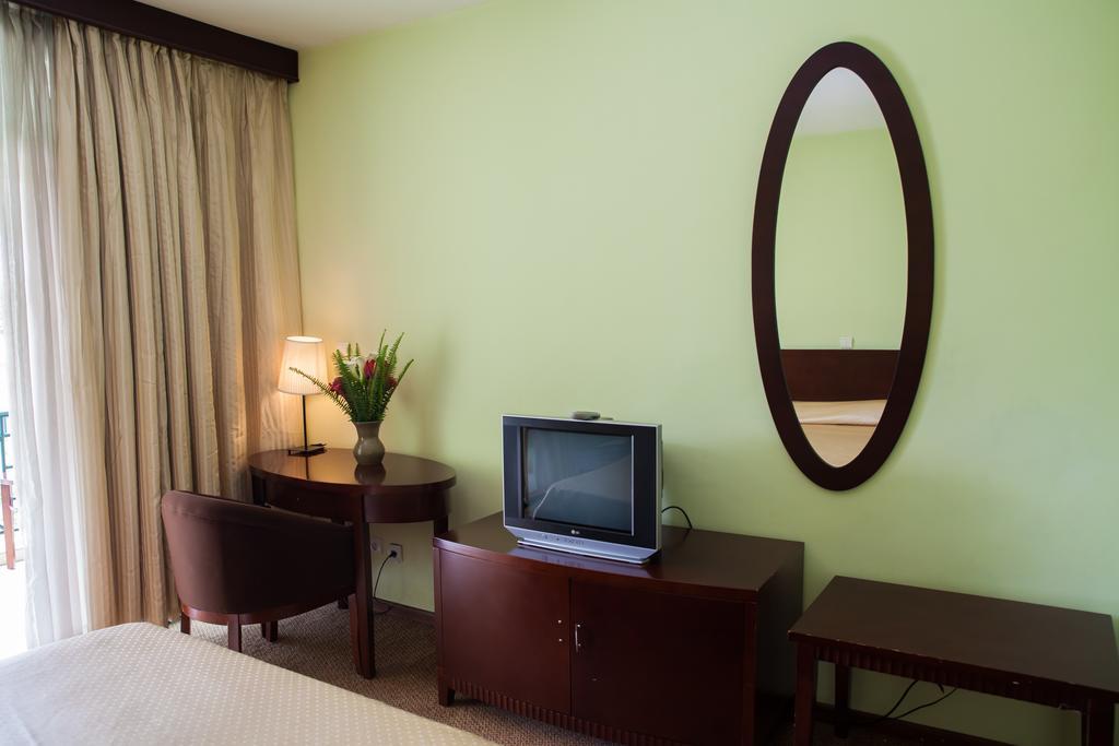 Gorillas Volcanoes Hotel Ruhengeri Phòng bức ảnh