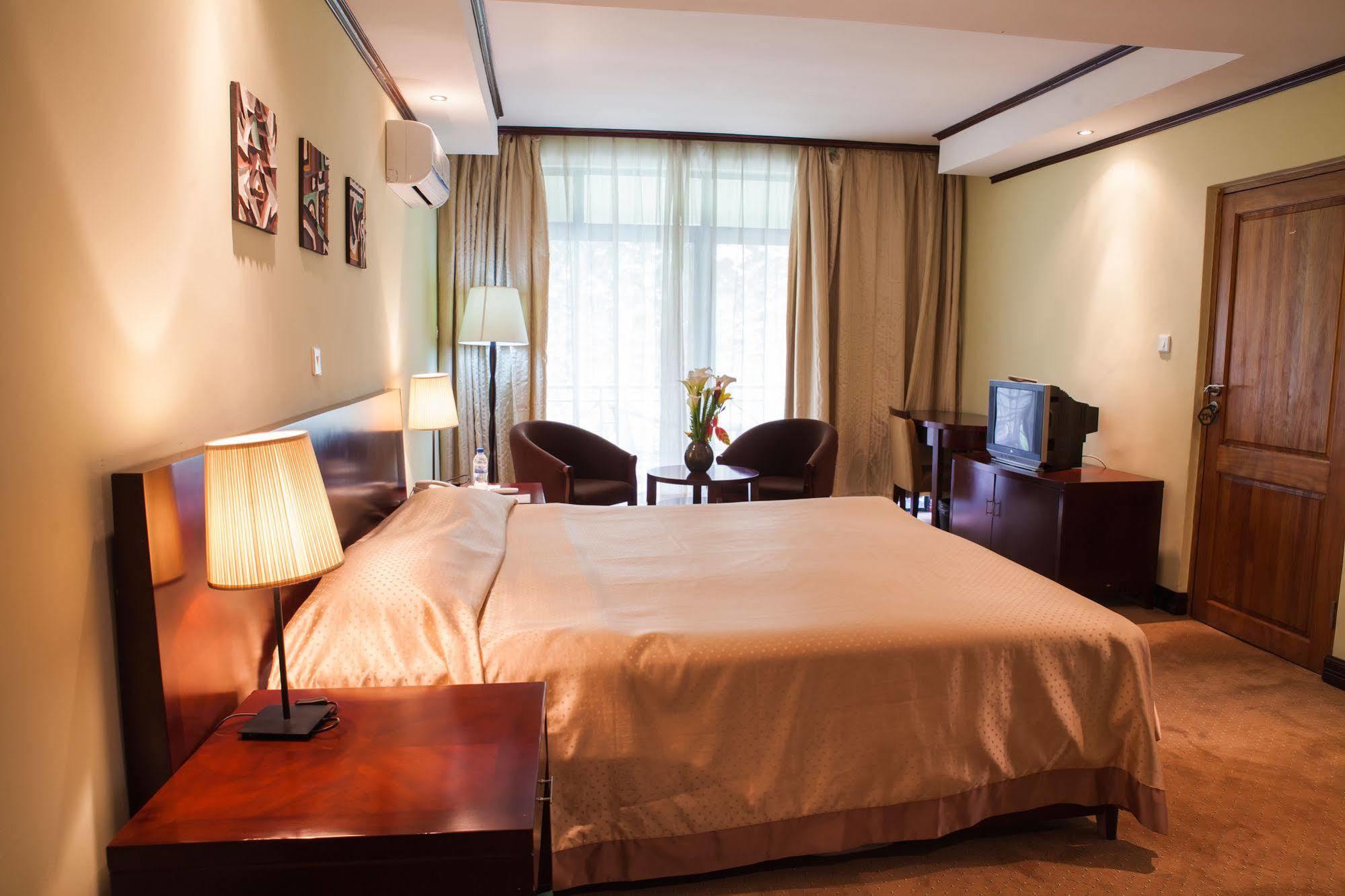 Gorillas Volcanoes Hotel Ruhengeri Ngoại thất bức ảnh