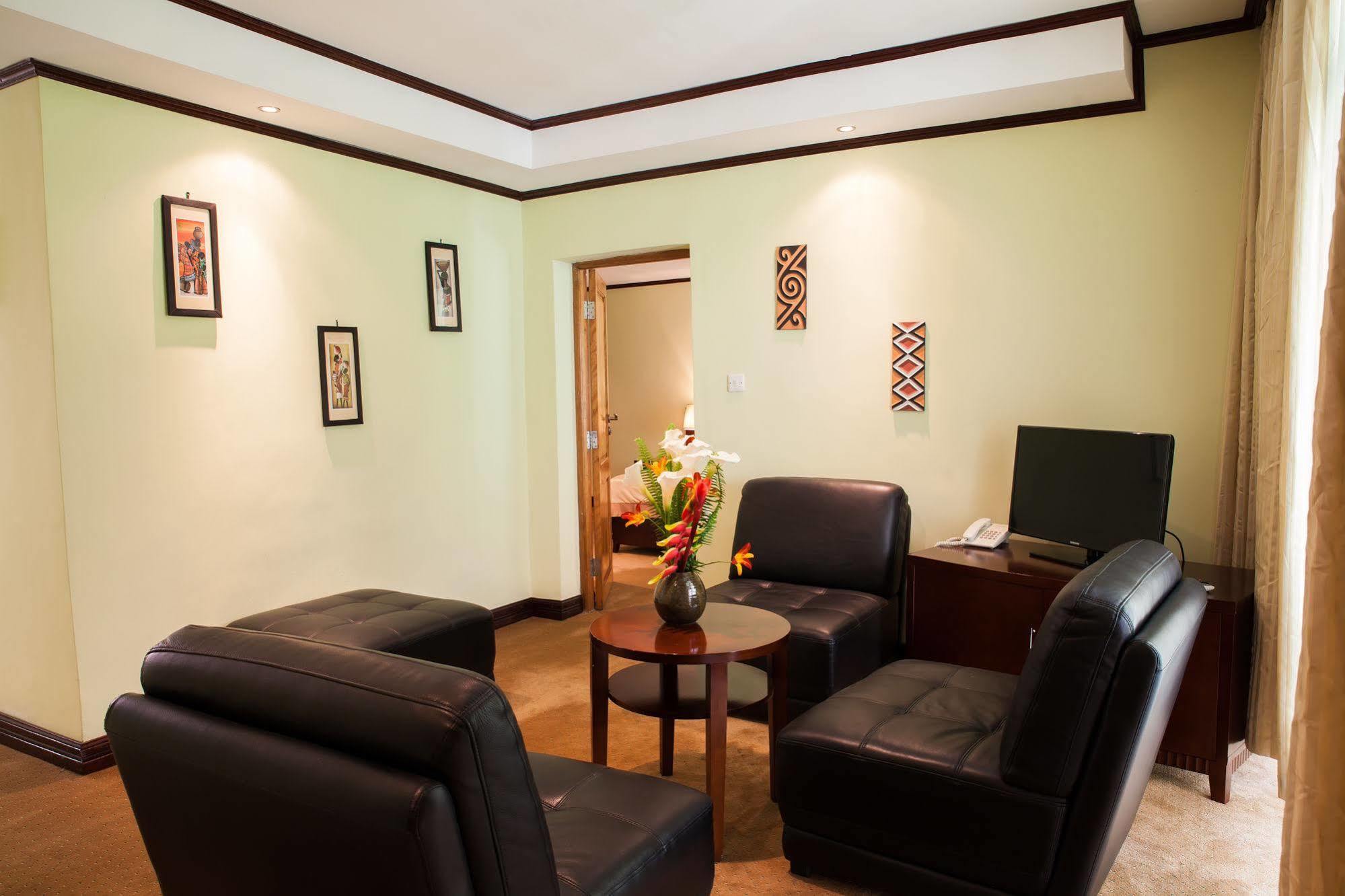 Gorillas Volcanoes Hotel Ruhengeri Ngoại thất bức ảnh