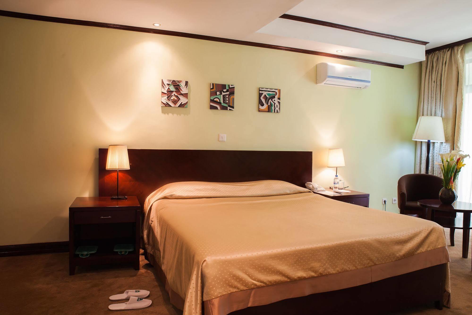 Gorillas Volcanoes Hotel Ruhengeri Ngoại thất bức ảnh